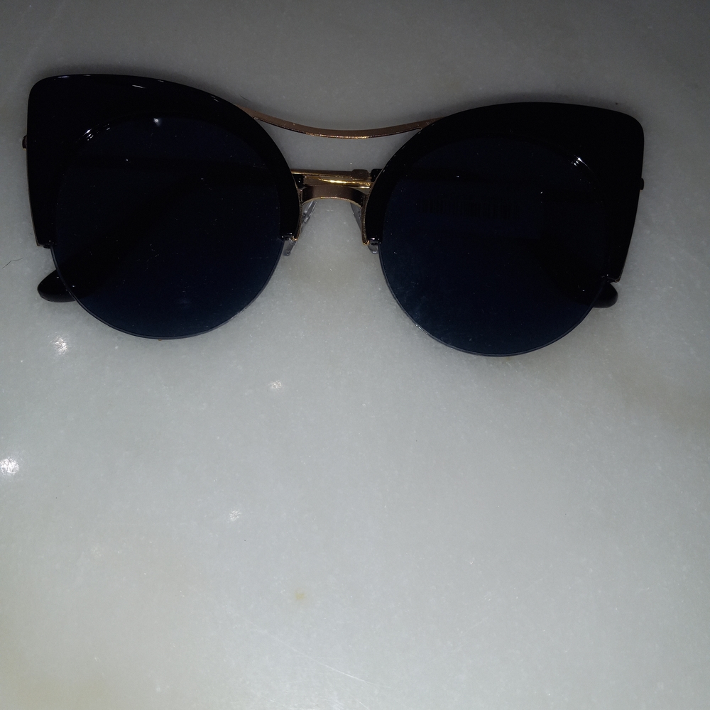Nordstrom Black and Gold Aviator Sunglasses
